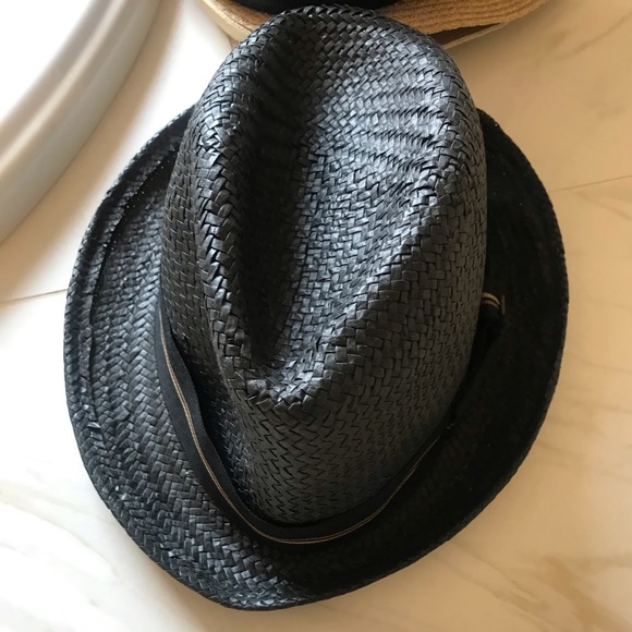 Britton hat 🎩 - Picture 2 of 2